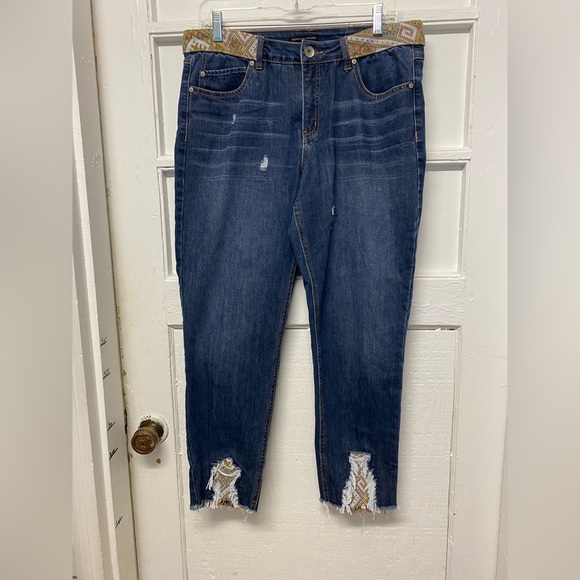 Signature Studio Women's Blue Denim Jeans Distressed Size 12 - Picture 1 of 8